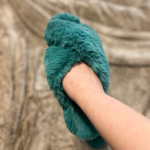 Slippers - Picture 6 of 6